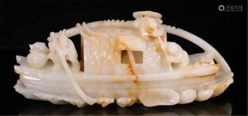 A CHINESE CARVED JADE BOAT TABLE ITEM