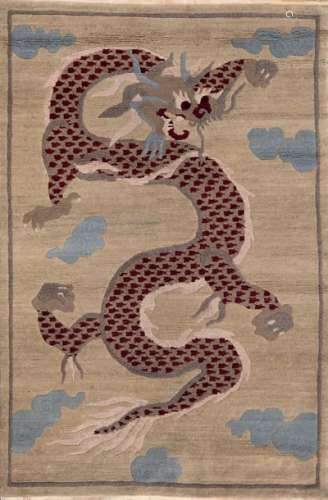 Tibetan carpet with dragon decoration. 20th centur…