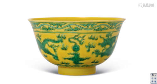 黄地绿龙碗