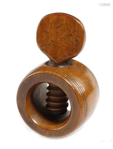 An early 19th century treen boxwood screw action n…