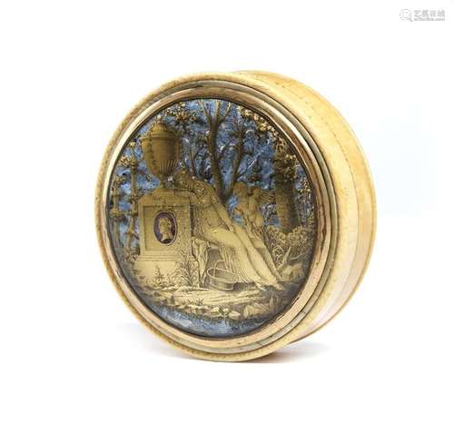 Λ A late 18th century ivory snuff box, the lid ins…