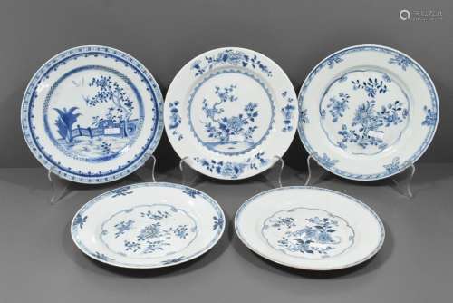 Série de 5 assiettes en porcelaine de Chine bleue …