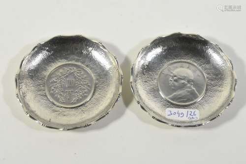 Deux petites coupes en argent 900 chinois (Ø 8cm)