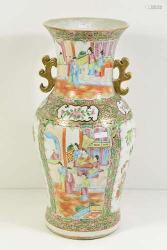 Vase en porcelaine de Canton 19èmr (Ht 42cm, troué…