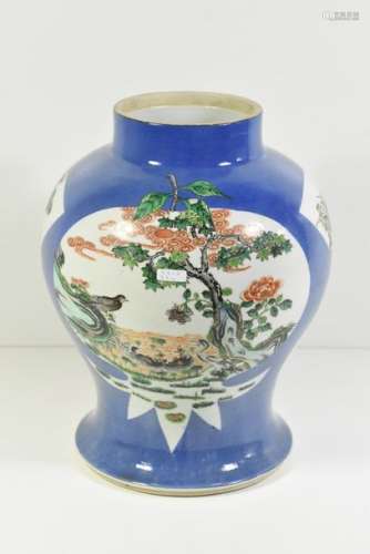Vase en porcelaine de Chine bleue (Ht.34cm)