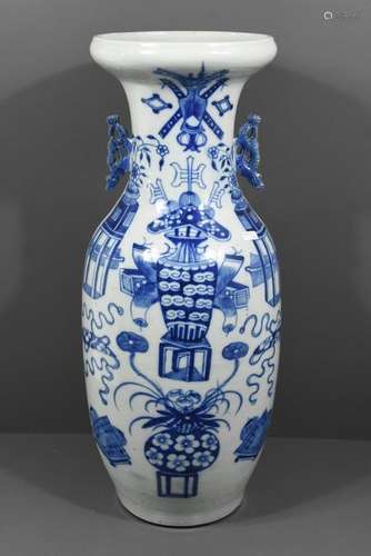 Vase en porcelaine de Chine 19ème (ht 56cm)