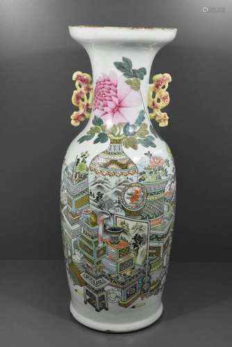 Vase en porcelaine de Chine 19ème (égrenures) Ht 6…