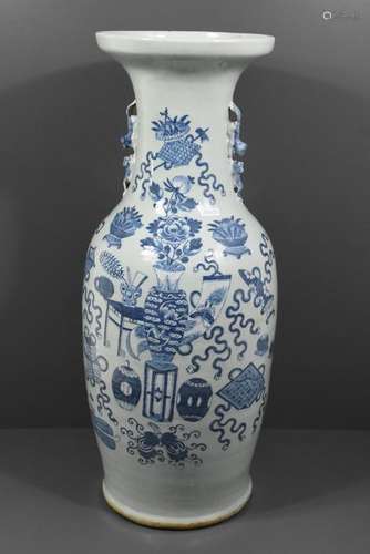 Vase en porcelaine de Chine, 19ème (étoile à la ba…