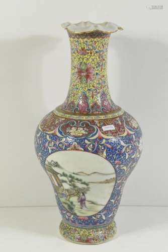 Vase en porcelaine de Chine 19ème (accident au col…
