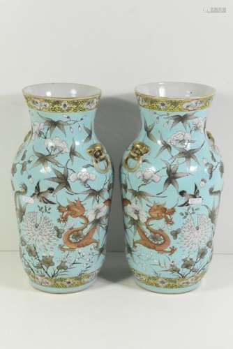 Paire de vases en porcelaine de Chine bleue (Ht.33…