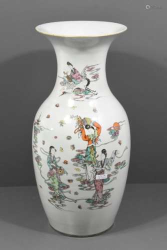 Vase en porcelaine de Chine à décor de jeunes femm…