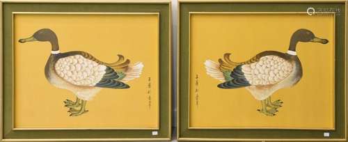 Paire de Peintures asiatiques sur tissu \