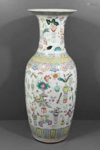 Vase en porcelaine de Chine à décor de cadeaux (Ht…