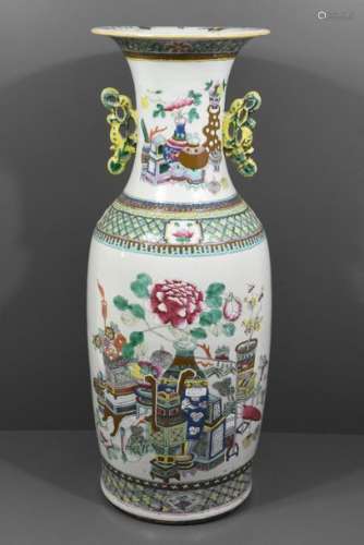 Vase en porcelaine de Chine à décor de jardinières…