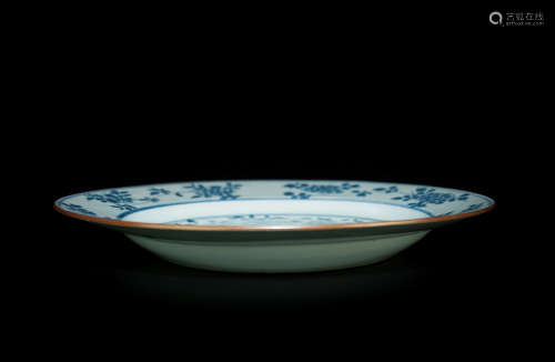 A BLUE AND WHITE EXPORT PLATE