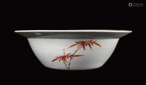 A LATE QING DYNASTY FAMILLE ROSE WASH BASIN
