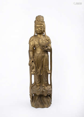 A WOOD CARVING OF GUAN YIN STATUE