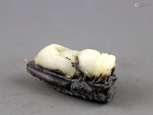 A Chinese Carved Jade Pendant