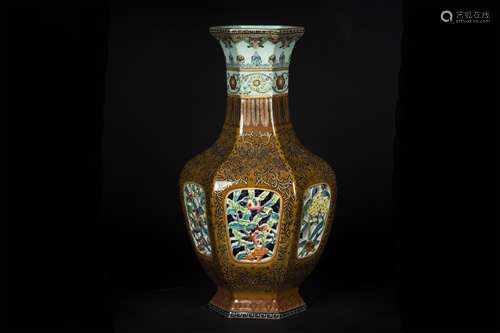 A Chinese Famille-Rose Porcelain Vase