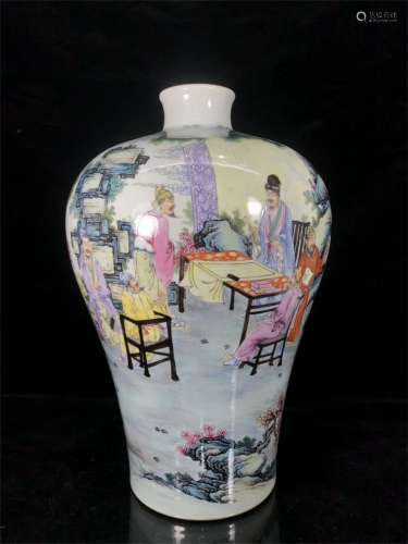 A Chinese Famille-Rose Porcelain Vase