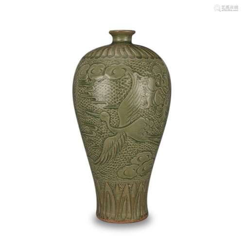 A Chinese Yao-Zhou Glazed Porcelain Vase