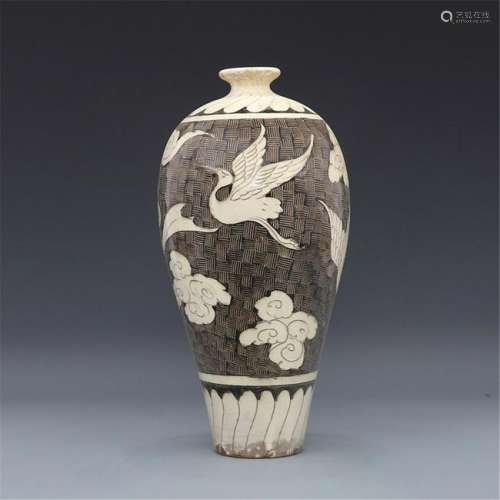 Song Cizhou Kiln, White Glaze, Black Color
