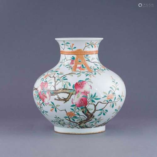 QIANLONG FAMILLE ROSE POMEGRANATE VASE