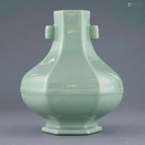 YONGZHENG DOUQING GLAZED HEXAGONAL AMPHORA VASE