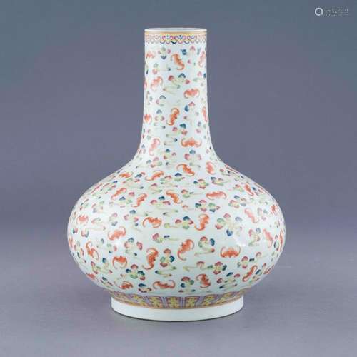 GUANGXU FAMILLE ROSE FU BATS RUYI REWARD VASE