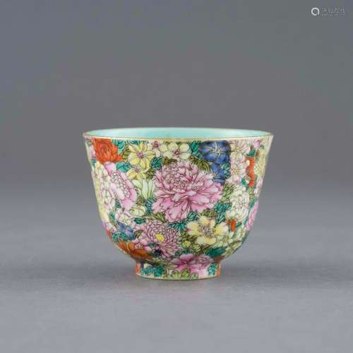 EXTRAORDINARY QIANLONG MILLE FLEUR BOWL