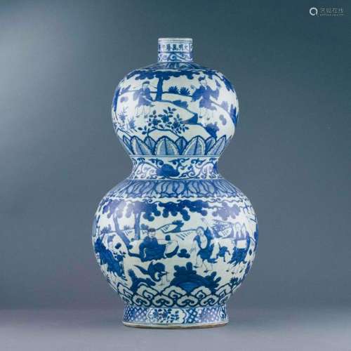 MING BLUE & WHITE FIGURINES DOUBLE GOURD VASE