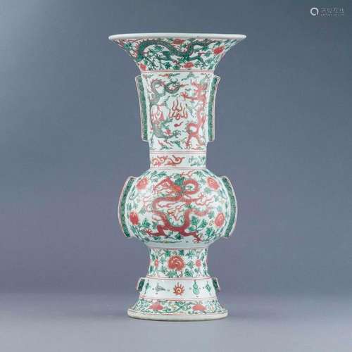 WANLI WUCAI DRAGON PORCELAIN  GU VASE