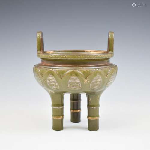 TEA DUST GLAZED TRIPOD CENSER