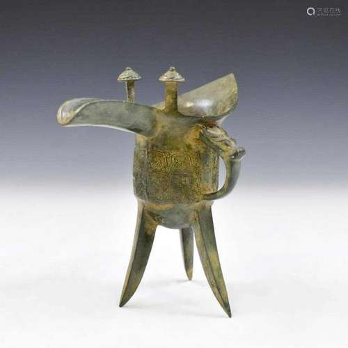 CHINESE ANTIQUE BRONZE JUE WINE VESSEL