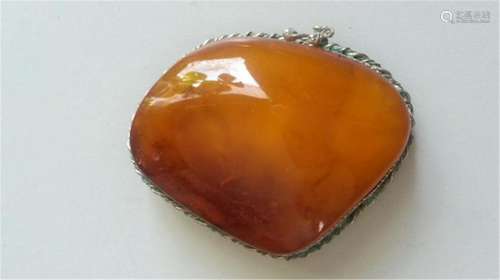 NATURAL  AMBER NECKLACE