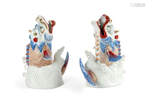 JAPON Grande paire de figurines en porcelaine repr…