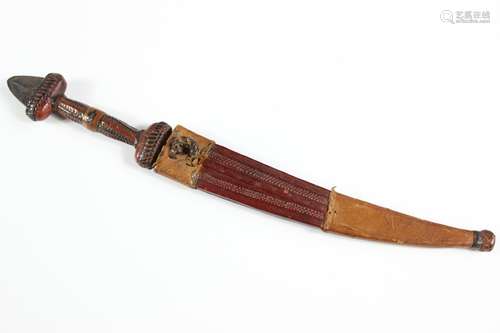 A North African Curved Dagger; single blade (fullered) approx 17