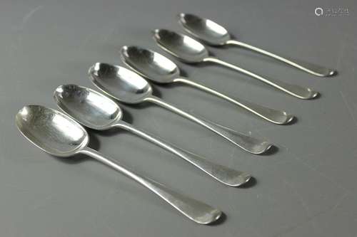 Six Silver Rats Tail Dessert Spoons, three London hallmark, dated 1905 mm FH and three London hallmark, dated 1908, mm DF, approx    gms