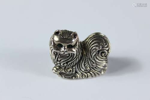 A sterling silver cat, approx 25 x 22 mm, approx 20 gms