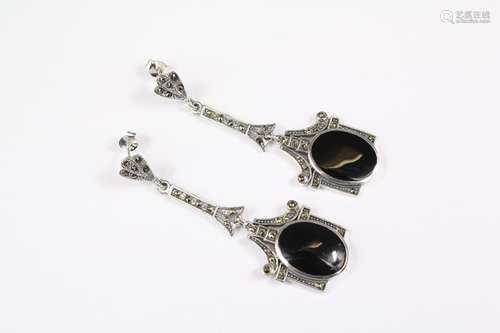 A pair of silver drop earrings, approx 50 mm, approx 9 gms