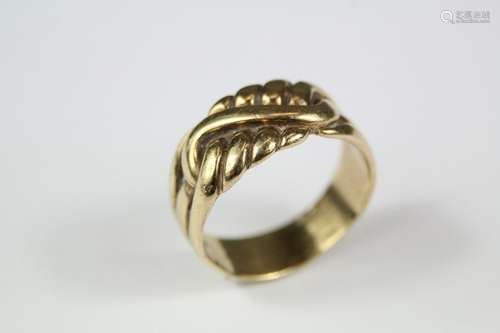 A 9ct yellow gold knot ring, size P+, approx 5