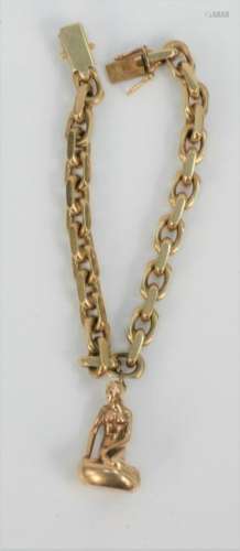 14 Karat Gold Heavy Link Bracelet, with heavy 14 karat
