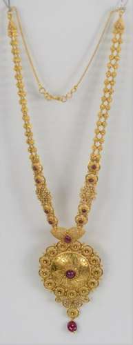 18 Karat Gold Necklace, with large gold medallion