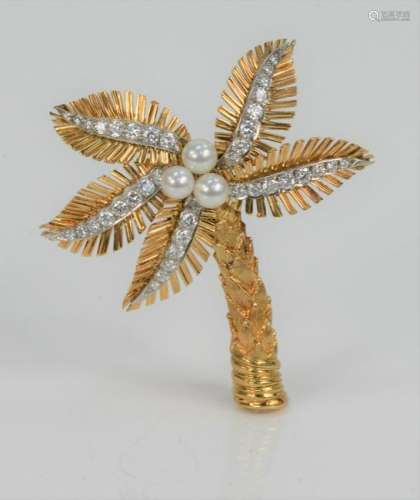18 Karat Gold Palm Tree Brooch, set with three pearls