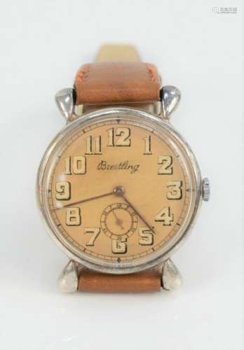 Breitling Mens Vintage Wristwatch, having tan dial and