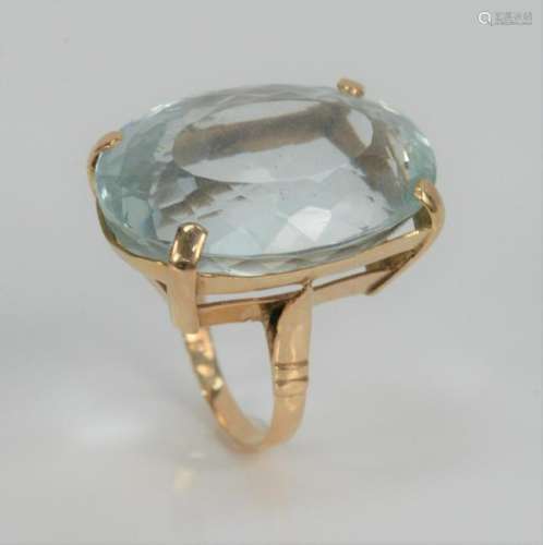 14 Karat Gold Ring, set with large oval aquamarine.
