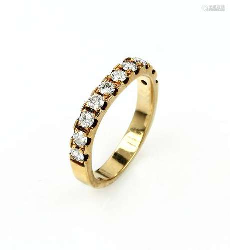 14 kt gold ring with brilliants