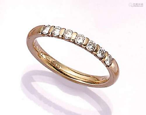 14 kt gold ring with brilliants