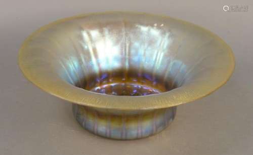 Nash Art Glass Bowl, having large gold iridescent