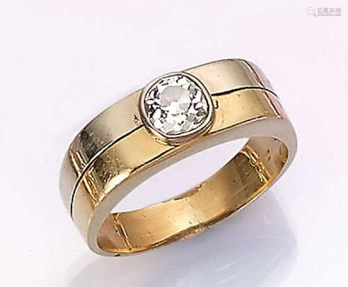 18 kt gold ring with diamond